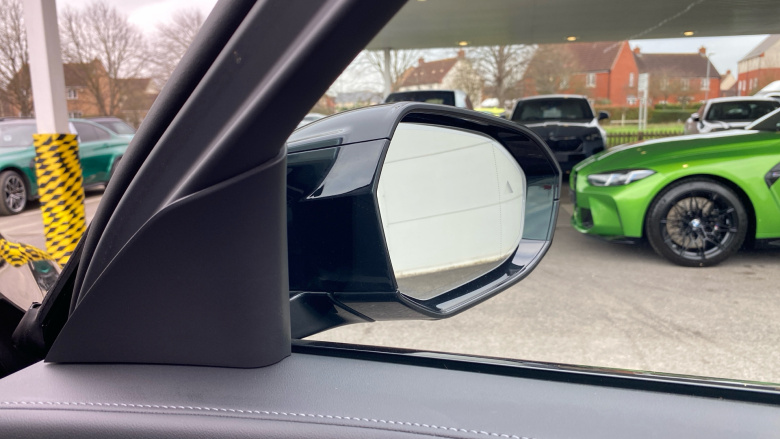 BMW 7 Series M760e xDrive 4dr Auto Saloon